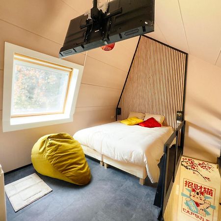 Capsule Lotus-Balneo-Sauna-Billard-Nintendo Hastiere-par-dela Esterno foto